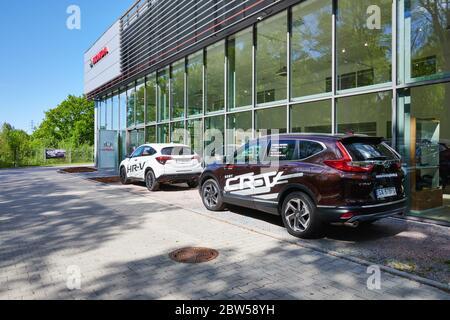 Gdansk, Pologne - 28 mai 2020 : vue extérieure de la concession Honda à Gdansk. Honda fabrique les voitures les plus fiables au monde Banque D'Images