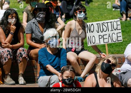 ÉTATS-UNIS. 29 mai 2020. Des centaines de personnes se sont rassemblées sous les auspices de la section locale de l'ANACP à Portland, Oregon, le 29 mai 2020 pour protester contre le meurtre de George Floyd par la police à Minneapolis, Minnesota, le 25 mai. (Photo de John Rudox/Sipa USA) crédit: SIPA USA/Alay Live News Banque D'Images