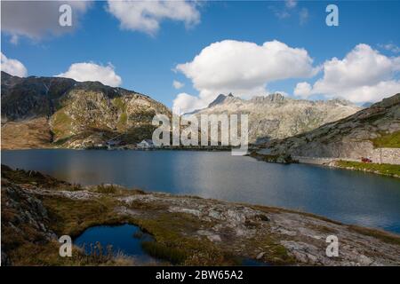 Totensee sur le col Grimsel, Suisse Banque D'Images