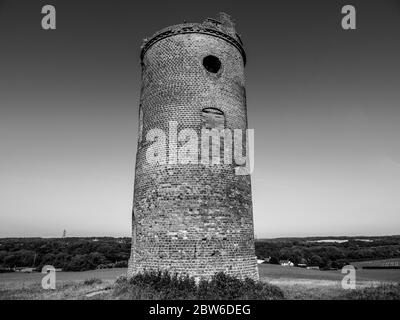 Black and White Landscape, Wilder's Folly, Tilehurst, Reading, Berkshire, Angleterre, Royaume-Uni, GB. Banque D'Images