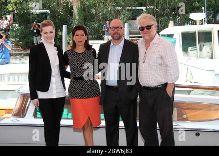 VENISE, ITALIE - AOÛT 31 : Evan Rachel Wood, Marisa Tomei, Paul Giamatti et Philip Seymour Hoffman assistent au 68e Festival du film de Venise Banque D'Images