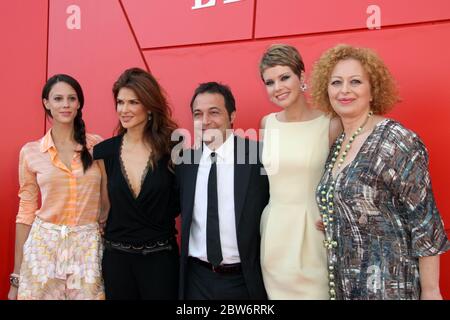 VENISE, ITALIE - SEPTEMBRE 07 : Chiara Martegiani, Monica Barladeanu, Fabrizio Cattani, Andrea Osvart et Marina Pennafina assistent aux 'Graity Blues' Banque D'Images