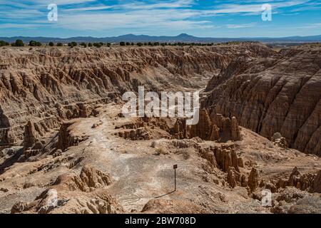 Vue sur le canyon du parc national Cathedral gorge du Nevada Banque D'Images