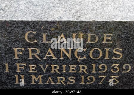 Tombe du chanteur Claude François dans le cimetière d'Annemois Annemois France 05/05/2016 Banque D'Images