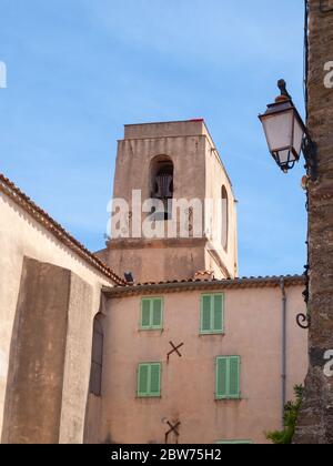 Bâtiments dans le village de Gassin, Côte d'Azur, Provence, sud de la France Banque D'Images