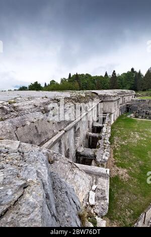 Le musée militaire et historique fort Punta Corbin à Treschè Conca. ROANA, province de Vicenza, Italie. Banque D'Images