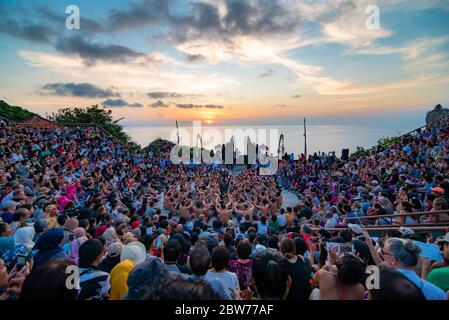 Danse kecak balinaise Banque D'Images