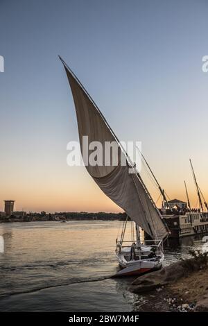 Felucca boat in Aswan Banque D'Images