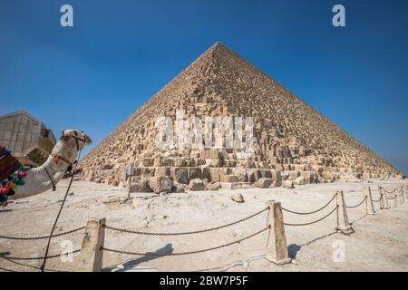 Vue sur les pyramides égyptiennes Banque D'Images