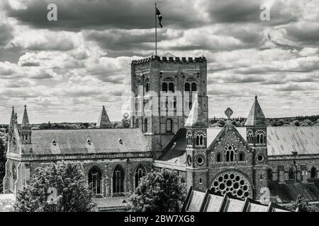 St Albans, Angleterre : Cathédrale St Albans, officiellement l'église de la Cathédrale et de l'Abbaye de St Alban, souvent appelée localement 'l'abbaye'. Banque D'Images