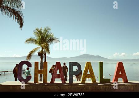 Chapala City signe sur le lac Chapala Malecon Banque D'Images