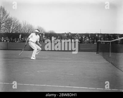 Tournoi de Surrey Hard court à Roehampton . S M Jacob en jeu . 16 avril 1927 Banque D'Images