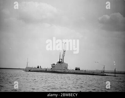 Une vue d'arc saisissante de HM Submarine Odin , peu après avoir quitté le chantier naval de Chatham pour ses procès officiels . 18 juillet 1929 Banque D'Images