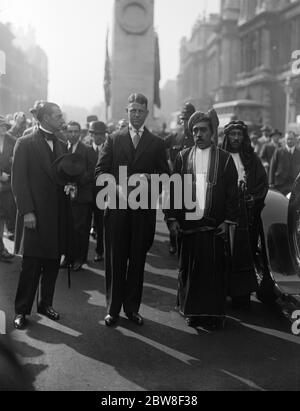 Sultan de Muscat au cenotaph , Whitehall , Londres . 17 septembre 1928 Banque D'Images