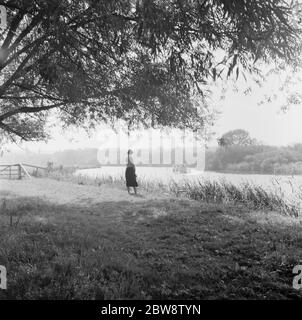 Une vue sur la Tamise depuis le village de Goring , Oxfordshire . 1938 Banque D'Images