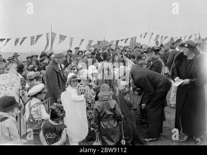 Le Carnaval de Coronation à Stone , Kent , pour célébrer le couronnement du roi George VI . 1937 Banque D'Images