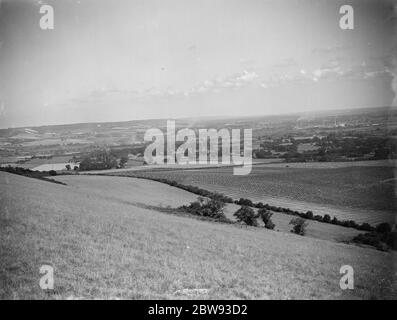 La vallée de Medway vue des collines de Vigo dans le Kent . 1939 Banque D'Images