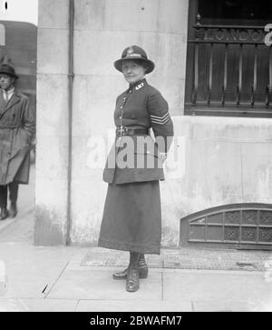 Prise pour M. Garai ( Keystone ) police féminine 15 décembre 1922 Banque D'Images