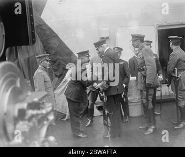 Le Prince Fushimi arrive en Angleterre . 28 octobre 1918 Banque D'Images