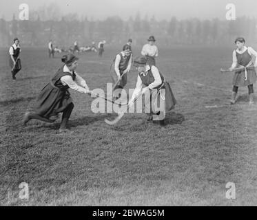 Bedford College étudiants Hockey à Paddington 20 mars 1920 Banque D'Images