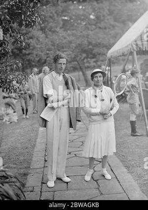 Soirée club de tennis de Lady Crossfield au Highgate 1937 Banque D'Images