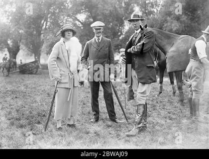 Melton Mowbray Agricultural Show Captain et Mme Marshall Robertson Holmepierre Nottingham ) 13 septembre 1922 Banque D'Images