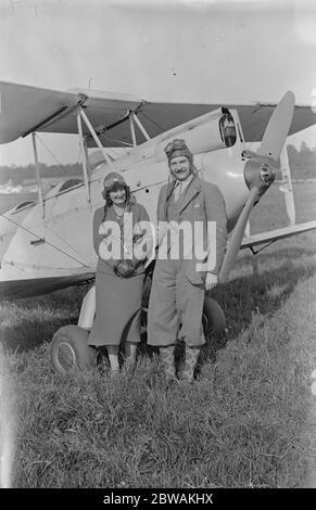 La Guilde des pilotes et des navigateurs aériens s'affiche à Brooklands Miss M Sargeant et MR W Brisoe 1933 Banque D'Images