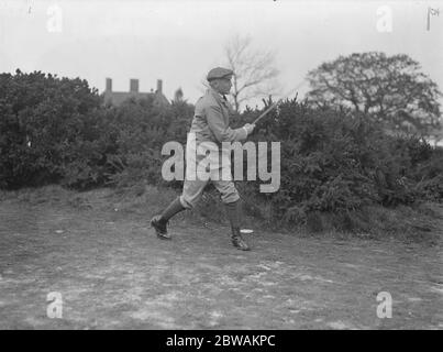 Presse contre clergé au Golf à Walton Heath Bishop de Londres Banque D'Images