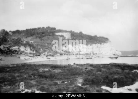 La bière est un exemple typique d'un beau village de pêcheurs préservé dans le Devon 1925 Banque D'Images