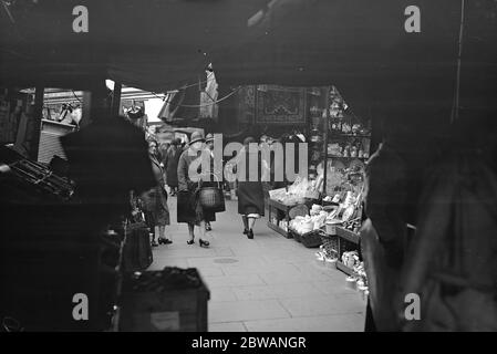 Londres - la scène typique du marché de rue , Lambeth Walk 18 octobre 1932 Banque D'Images