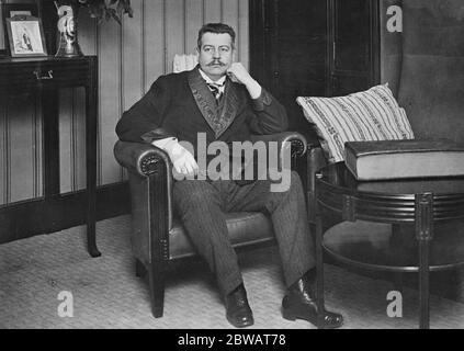 Visite du Prince en Europe le Prince Louis de Monaco , photographié à Paris , où il est actuellement en séjour . Il propose également de visiter Bruxelles , Londres et Scandinavie le 15 juillet 1922 Banque D'Images