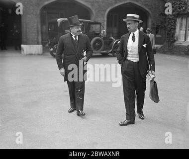 La Ligue des Nations siège à Londres M Quinones de Leon ( Espagne ) Ambassadeur à Paris , quittant le palais de St James après la séance du Conseil le 19 juillet 1922 Banque D'Images