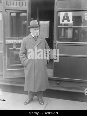 Travail spécial fait pour White Star Line Lord French quittant la gare de Waterloo le 25 avril 1922 Banque D'Images