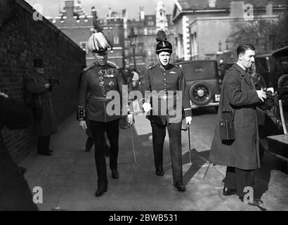 Arrivée au lévee au Palais de St James , Londres ; Lieutenant général Sir Robert Gordon Finlayson et officier de vol Gordon Finlayson . 3 mars 1938 Banque D'Images