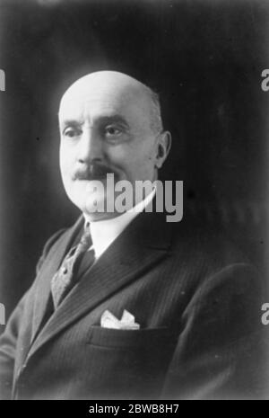 M Joseph Cailleaux , Ministre français des Finances . Portrait . 1925 Banque D'Images