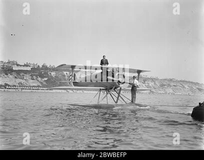 Première course internationale d'hydravion à Bournemouth M Sadi Lecointe ( France ) sur une machine à spad 11 septembre 1919 Banque D'Images