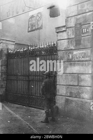 L' expérience italienne des travailleurs du communisme gardés sous garde dans les usines de métal saisies à Milan le 13 septembre 1920 Banque D'Images