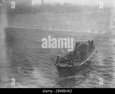 Le nouveau bateau de sauvetage à moteur de Douvres . Le plus rapide au monde , photographié à Cadogan Pier , Chelsea et Slipway à la fin de Southend sur Sea Pier 4 décembre 1929 Banque D'Images