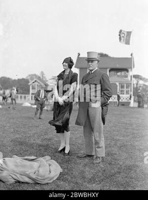 À Ranelagh . Sir Leonard Powell et Mme McLaughlin . 1926 Banque D'Images