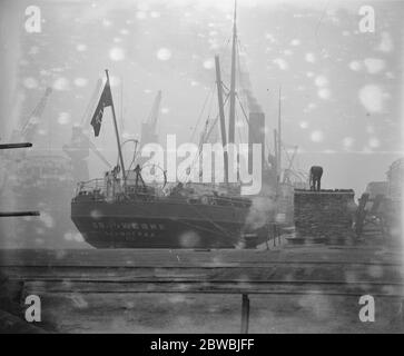 Le navire bolchevique ' Bolchevik ' photographié dans le quai de Roath Cardiff 5 novembre 1924 Banque D'Images