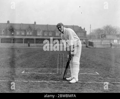 Charles Albert George Jack Russell du club de cricket du comté d'Essex au cricket 1924 Banque D'Images