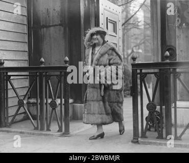 Anniversaire de la reine Alexandra , appelants à la Maison Marlborough Dame Melba 2 décembre 1922 Banque D'Images