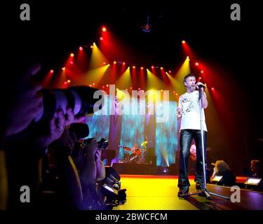 Le chanteur Paul Rodgers joue avec Bad Company à la Seminole Hard Rock Live Arena à Hollywood, Floride. Banque D'Images