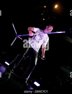 Le chanteur Paul Rodgers joue avec Bad Company à la Seminole Hard Rock Live Arena à Hollywood, Floride. Banque D'Images