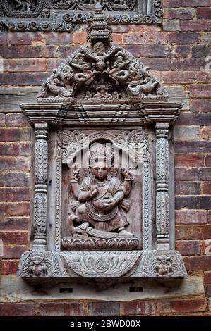 De beaux détails dans la cour de Sundari Chowk, dans le complexe du Palais Royal de Patan à la place Patan Durbar - Lalitpur, Népal Banque D'Images