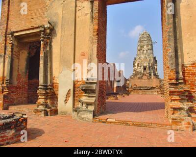 Wat Ratchaburana est un temple dans le parc historique de Phra Nakhon si Ayutthaya. La pagode principale du temple est l'un des meilleurs temples de la ville. Emplacement Banque D'Images