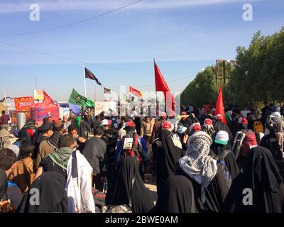 Karbala, Bagdad, Irak, 06 09 2019: Des millions de chiites défilant à travers le monde à Karbala pour arbaeen . Un grand rassemblement mondial en Irak. Banque D'Images