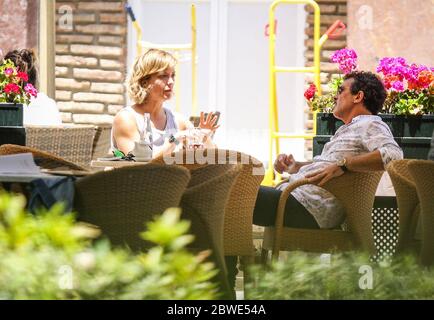 Malaga, Espagne. 31 mai 2020. Acteur Antonio Banderas avec Maria Casado finaliser les détails de son nouveau projet à Malaga crédit: CORGON PRESSE/Alay Live News Banque D'Images