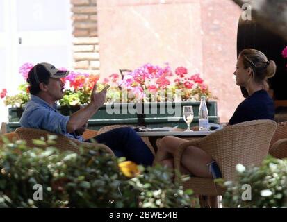 Malaga, Espagne. 31 mai 2020. Acteur Antonio Banderas avec Maria Casado finaliser les détails de son nouveau projet à Malaga crédit: CORGON PRESSE/Alay Live News Banque D'Images