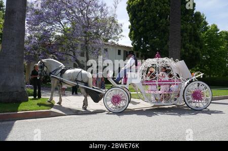 Beverly Hills, Californie, États-Unis 31 mai 2020 UNE vue générale de l'atmosphère de chariot tiré par le cheval le 31 mai 2020 pendant la pandémie de Covid-19 du coronavirus à Beverly Hills, Californie, États-Unis. Photo par Barry King/Alay stock photo Banque D'Images